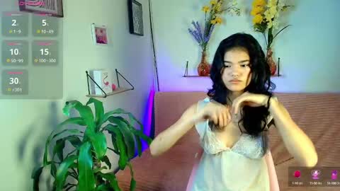 emycarver09 online show from 10.14.25