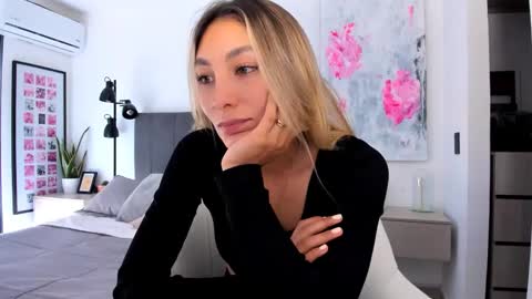 emyconneer online show from 01.27.25