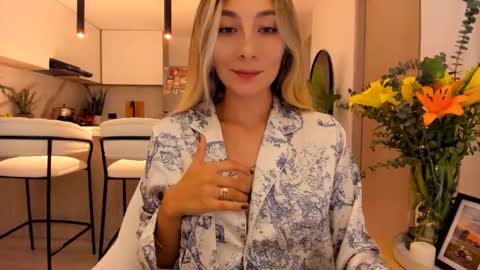 emyconneer online show from 02.12.25