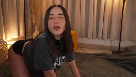 Eimi3 online show from 11.12.25