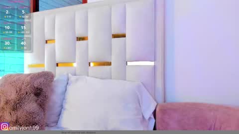 EMYLY  online show from 01.22.25