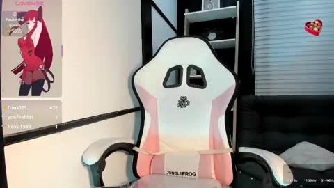 Snapshot of emysilver chatting on 03.01.25 Emy Silver online show from 03.01.25