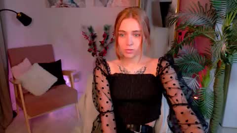 enchanted_bella online show from 12.19.25