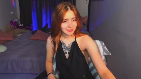 Snapshot of enchanted_bella chatting on 02.16.26 enchanted_bella online show from 02.16.26