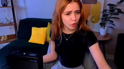 Snapshot of enchanted_bella chatting on 03.03.26 enchanted_bella online show from 03.03.26