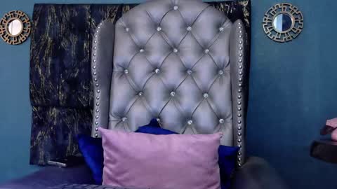 Snapshot of enchantressqueen chatting on 05.25.26 EnchantressQueen online show from 05.25.26