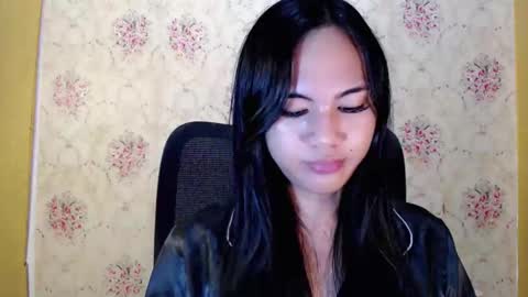 Snapshot of endlessmiax chatting on 10.02.25 maria online show from 10.02.25