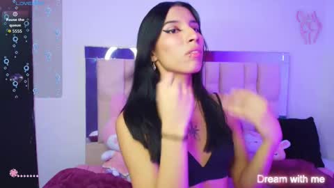 Snapshot of engel_rousex chatting on 10.21.25 Engel online show from 10.21.25