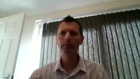 Snapshot of englishguy183 chatting on 06.05.26 EnglishGuy183 online show from 06.05.26