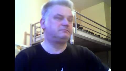 englishguysurrey online show from 01.01.25