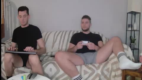 Snapshot of englishladxxx chatting on 12.14.24 Englishladxxx online show from 12.14.24