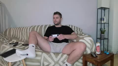 Snapshot of englishladxxx chatting on 01.26.25 Englishladxxx online show from 01.26.25