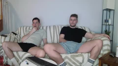 Snapshot of englishladxxx chatting on 02.20.25 Englishladxxx online show from 02.20.25