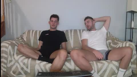 Snapshot of englishladxxx chatting on 09.20.25 Englishladxxx online show from 09.20.25