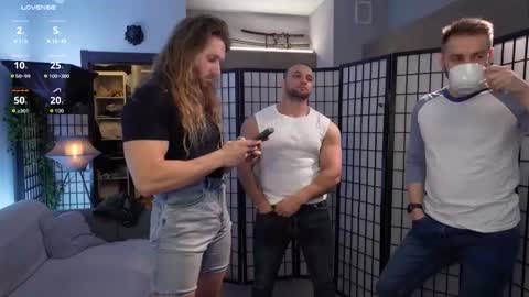 Johnny online show from 11.27.25