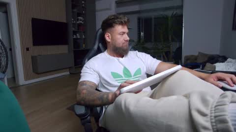 Erik online show from 02.03.25