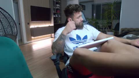 Erik online show from 02.25.25