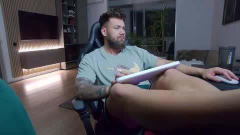 Erik online show from 03.11.25