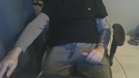 enriquexxx21xxx online show from 02.02.26