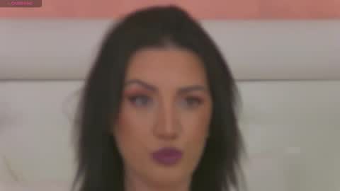 enyahazell online show from 10.15.25