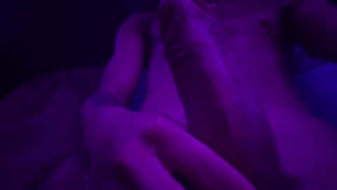 Snapshot of enzo97kat chatting on 11.30.25 enzo97kat online show from 11.30.25