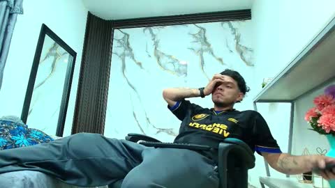    online show from 02.03.26