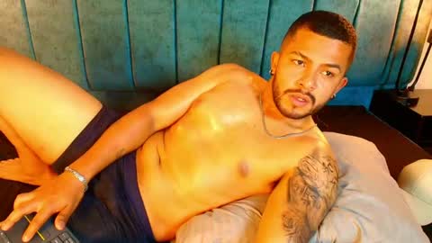 Enzo Vitale online show from 04.14.26