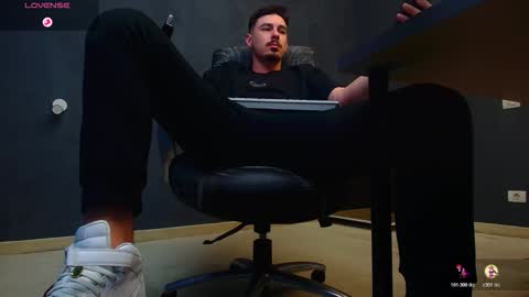 EnzoRace online show from 10.18.25