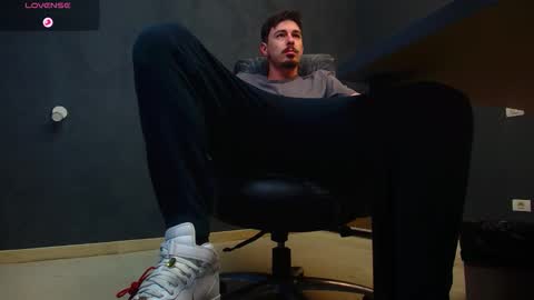 EnzoRace online show from 10.30.25