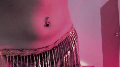 Snapshot of ephemeral_hot chatting on 05.15.26 Leyla online show from 05.15.26