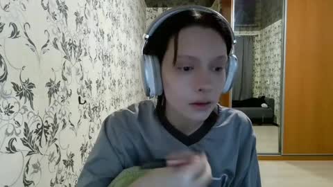 Lucy NEXT STREAM January 5 HNY  online show from 04.08.26