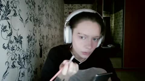 Lucy NEXT STREAM January 5 HNY  online show from 04.11.26