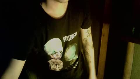 Snapshot of epizness chatting on 03.07.25 Kris online show from 03.07.25