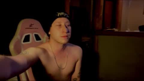 Snapshot of epizness chatting on 12.01.25 Kris online show from 12.01.25