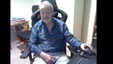 erasmus_d online show from 12.07.24