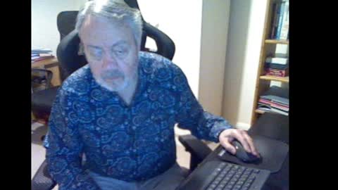 erasmus_d online show from 12.14.24