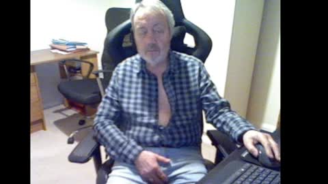 erasmus_d online show from 01.04.25