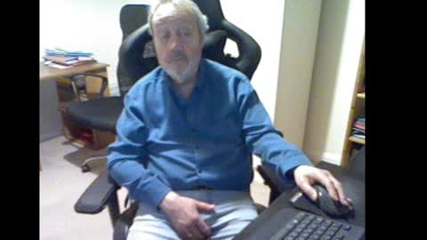 erasmus_d online show from 01.25.25