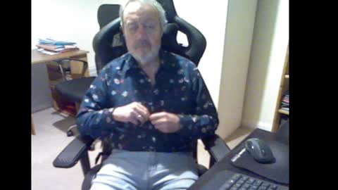 erasmus_d online show from 01.26.25