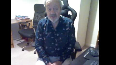 erasmus_d online show from 02.10.25