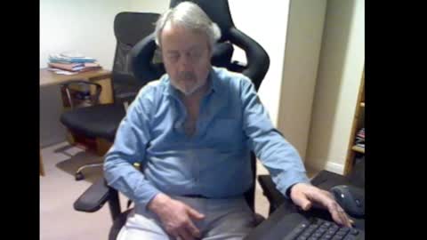 erasmus_d online show from 02.14.25
