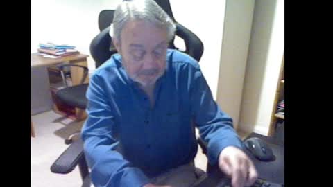 erasmus_d online show from 02.15.25