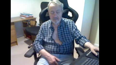 erasmus_d online show from 03.03.25