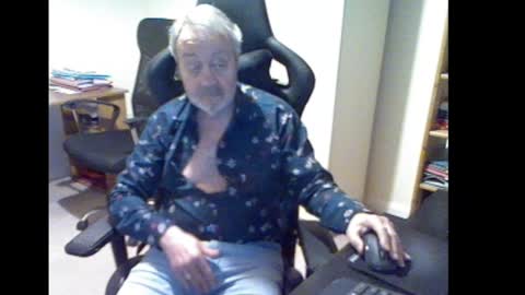 erasmus_d online show from 03.07.25