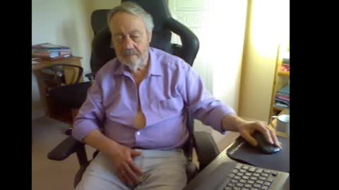erasmus_d online show from 09.15.25