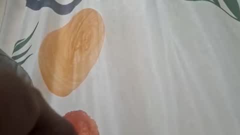 Snapshot of eric4698523103 chatting on 11.22.25 eric4698523103 online show from 11.22.25