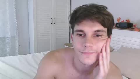 Snapshot of eric_crush chatting on 11.11.25 Eric Crush online show from 11.11.25