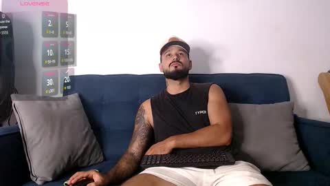 Snapshot of eric_evans1 chatting on 10.29.25 Eric Evans online show from 10.29.25