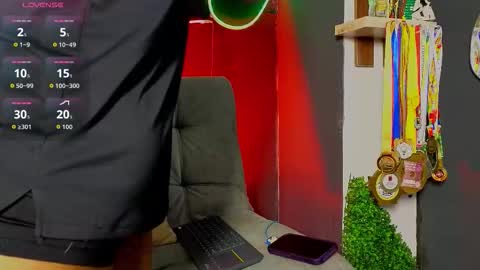 Snapshot of eric_harrison1 chatting on 02.18.26 Brayan online show from 02.18.26