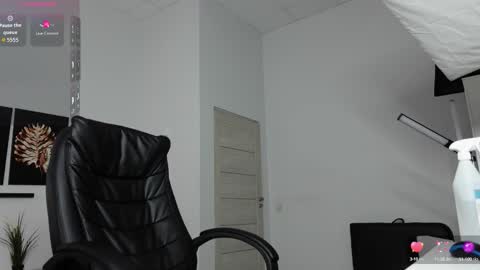    online show from 10.06.25